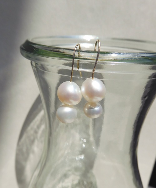 ISS（イズ）の「ISS: OYAKO 淡水パールピアス（ピアス（両耳用）・レディース・ゴールド・FREE）」の9枚目の写真