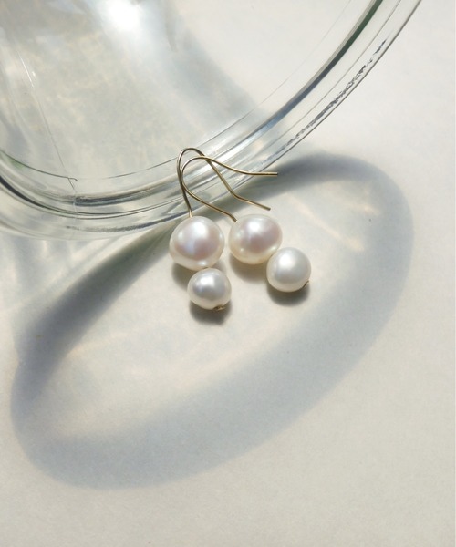 ISS（イズ）の「ISS: OYAKO 淡水パールピアス（ピアス（両耳用）・レディース・ゴールド・FREE）」の8枚目の写真