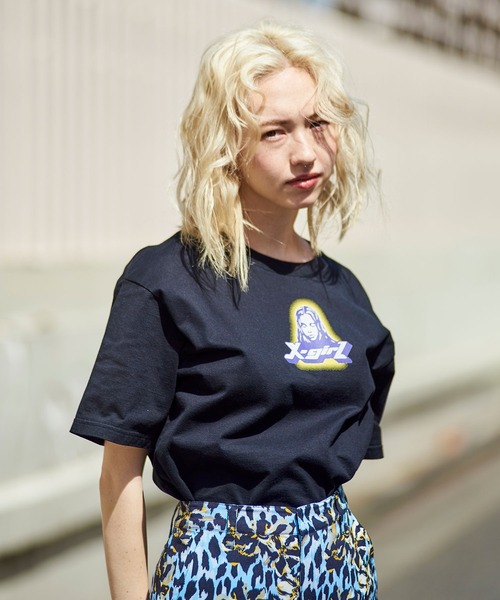 X-girl（エックスガール）の「NEW AGE FACE S/S TEE（Tシャツ/カットソー・レディース・ホワイト/ベージュ/ブラック/レッド・M/S/XL/L）」の21枚目の写真