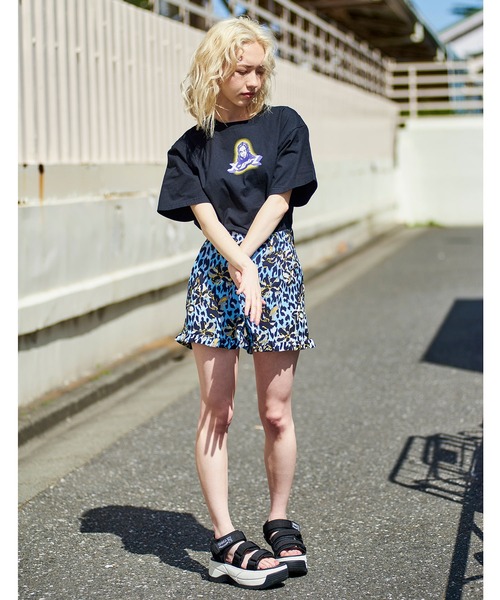 X-girl（エックスガール）の「NEW AGE FACE S/S TEE（Tシャツ/カットソー・レディース・ホワイト/ベージュ/ブラック/レッド・M/S/XL/L）」の13枚目の写真
