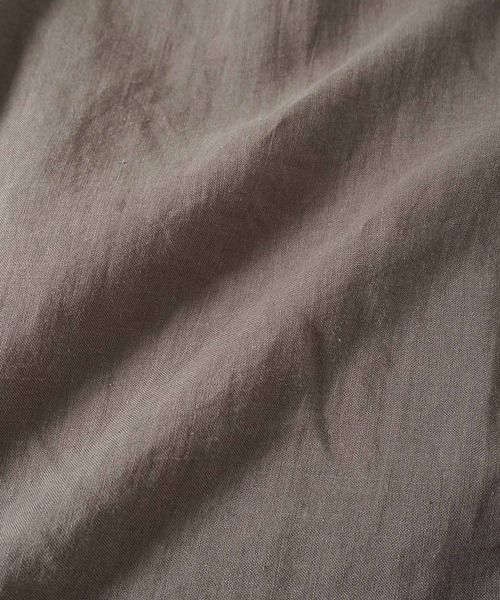 Crisp（クリスプ）の「ホイップスリーブリネンブラウス（シャツ/ブラウス・レディース・グレー/アイボリー/マスタード・FREE）」の7枚目の写真