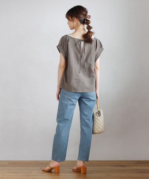 Crisp（クリスプ）の「ホイップスリーブリネンブラウス（シャツ/ブラウス・レディース・グレー/アイボリー/マスタード・FREE）」の20枚目の写真