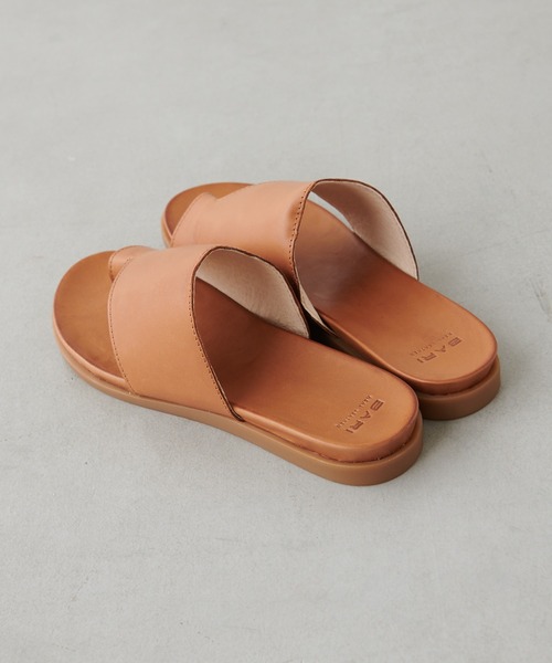 PUAL CE CIN(ピュアルセシン)の「【BARI】DONIA 29/レザートングサンダル(サンダル・レディース・キャメル/ブラウン系その他・LARGE/MEDIUM)」の5枚目の写真