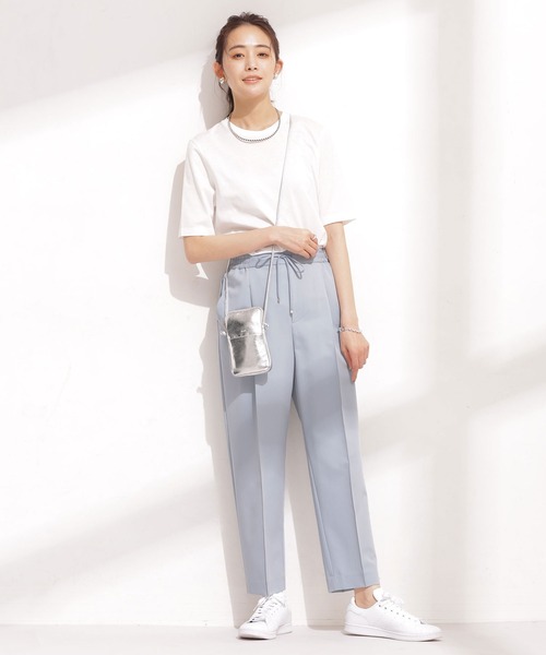 NANO universe(ナノユニバース)の「ストレッチツイル ピンタックイージーパンツ(その他パンツ・レディース・ダークネイビー/グレー系その他4/イエロー/ライトブルー・36/38)」の5枚目の写真