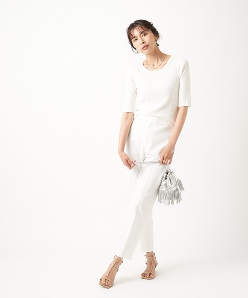 RIVE DROITE（リヴドロワ）の「穿き心地は楽なのに美脚見え　ドライタッチテーパードパンツ（その他パンツ・レディース・オフホワイト/ブラック・38/36）」の8枚目の写真