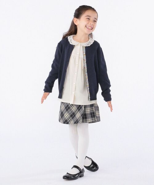 SHIPS(シップス)の「SHIPS KIDS:無地×リバティ カーディガン(ネイビー)(100~130cm)(カーディガン/ボレロ・キッズ・ネイビー・100/110/120/130)」の8枚目の写真