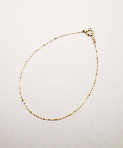 ISOLATION（アイソレーション）の「【ISOLATION / アイソレーション】K10YG Petal Chain Bracelet / ペタルチェーンブレスレット（ブレスレット・レディース・ゴールド・17cm）」の4枚目の写真