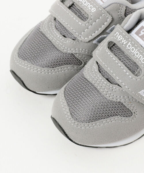 NEW BALANCE（ニューバランス）の「NEW BALANCE / IZ996（12～16.5㎝）（スニーカー・キッズ・ブラック/ネイビー/グレー・12/15.5/16/16.5/12.5/14/14.5/15 /13.5/13）」の5枚目の写真