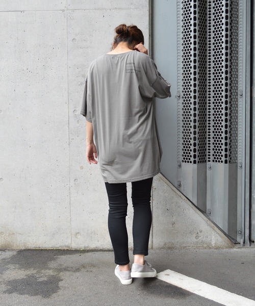 MATCH&more(マッチアンドモア)の「メッセージプリントオーバーサイズ半袖Tシャツ(Tシャツ/カットソー・レディース・ホワイト/ブラック/ベージュ/グレー/カーキ・FREE)」の20枚目の写真