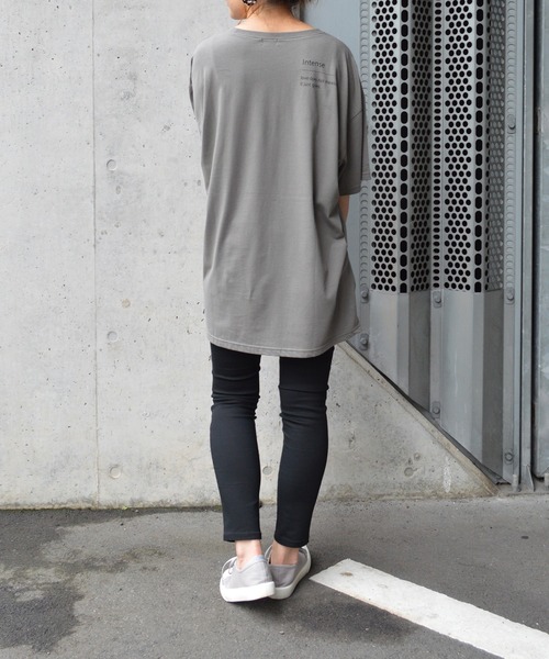 MATCH&more(マッチアンドモア)の「メッセージプリントオーバーサイズ半袖Tシャツ(Tシャツ/カットソー・レディース・ホワイト/ブラック/ベージュ/グレー/カーキ・FREE)」の21枚目の写真