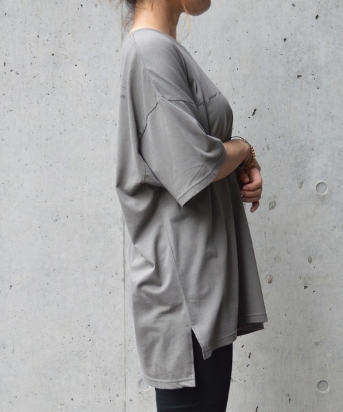 MATCH&more(マッチアンドモア)の「メッセージプリントオーバーサイズ半袖Tシャツ(Tシャツ/カットソー・レディース・ホワイト/ブラック/ベージュ/グレー/カーキ・FREE)」の22枚目の写真