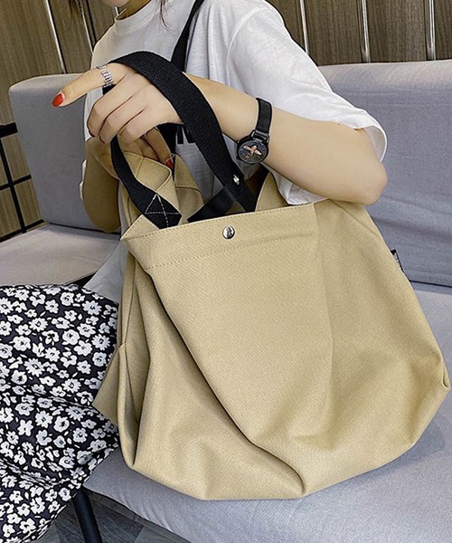 SMILE ORCHID(スマイルオーキッド)の「超大型キャンパスバッグ(トートバッグ・レディース・ホワイト/ブラック/イエロー/ベージュ・FREE)」の6枚目の写真