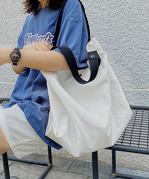 SMILE ORCHID(スマイルオーキッド)の「超大型キャンパスバッグ(トートバッグ・レディース・ホワイト/ブラック/イエロー/ベージュ・FREE)」の10枚目の写真