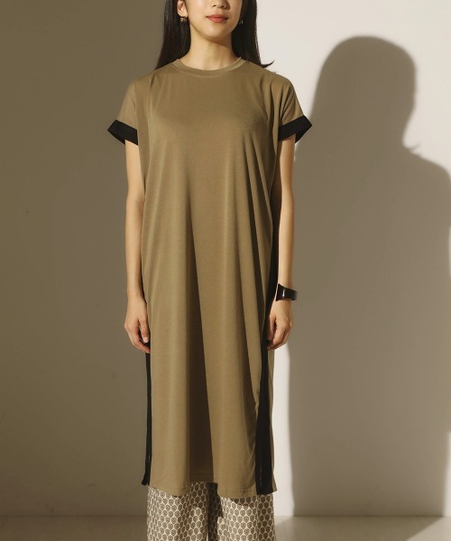 Bou Jeloud(ブージュルード)の「華奢見えTシャツワンピース(ワンピース・レディース・ブラック/ベージュ/テラコッタ・FREE)」の14枚目の写真