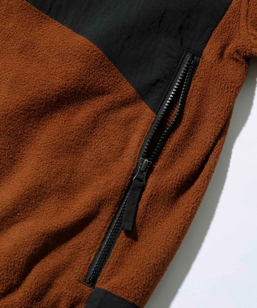 XLARGE（エクストララージ）の「PANELED FLEECE JACKET
