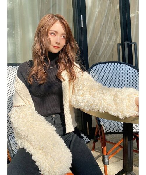 RESEXXY(リゼクシー)の「ファンシーヤーンニットカーディガン(カーディガン/ボレロ・レディース・ベージュ/ブラウン/オフホワイト・FREE)」の5枚目の写真