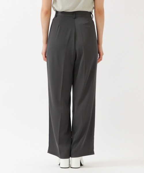 ALAND(エーランド)の「3.3Field Trip/1-TUCK ワイドパンツ 2235730(スラックス・レディース・ブラック/グレー・SMALL)」の4枚目の写真