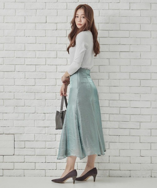 12Twelve Agenda（トゥエルブ　アジェンダ）の「グロッシーイレヘムスカート（スカート・レディース・ブラック/ベージュ/カーキ・M）」の16枚目の写真