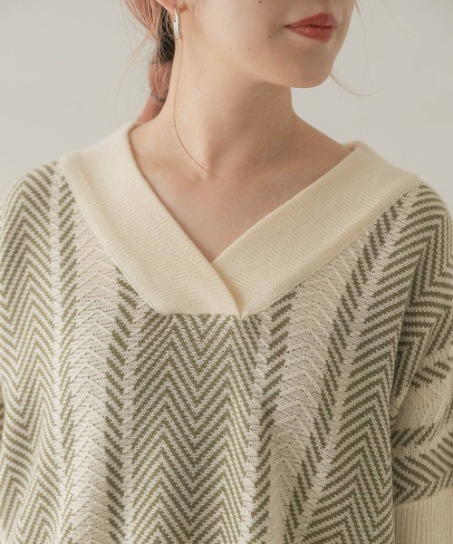 ITEMS URBANRESEARCH（アイテムズ アーバンリサーチ）の「ヘリンボーンVネックニット（ニット/セーター・レディース・ベージュ/グリーン・FREE）」の10枚目の写真
