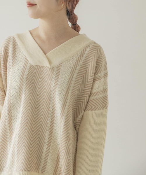ITEMS URBANRESEARCH（アイテムズ アーバンリサーチ）の「ヘリンボーンVネックニット（ニット/セーター・レディース・ベージュ/グリーン・FREE）」の13枚目の写真