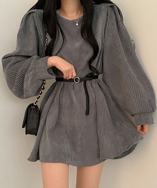 a lot of love(ア ロット オブ ラブ)の「ボリュームパフスリーブ コーデュロイワンピース(ワンピース・レディース・ブラック/モカ/グレー・FREE)」の2枚目の写真