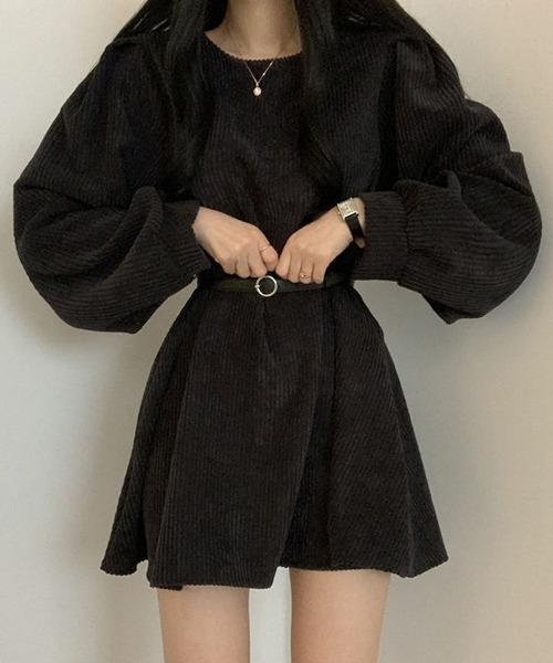 a lot of love(ア ロット オブ ラブ)の「ボリュームパフスリーブ コーデュロイワンピース(ワンピース・レディース・ブラック/モカ/グレー・FREE)」の5枚目の写真