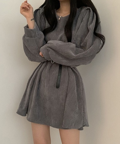 a lot of love(ア ロット オブ ラブ)の「ボリュームパフスリーブ コーデュロイワンピース(ワンピース・レディース・ブラック/モカ/グレー・FREE)」の8枚目の写真