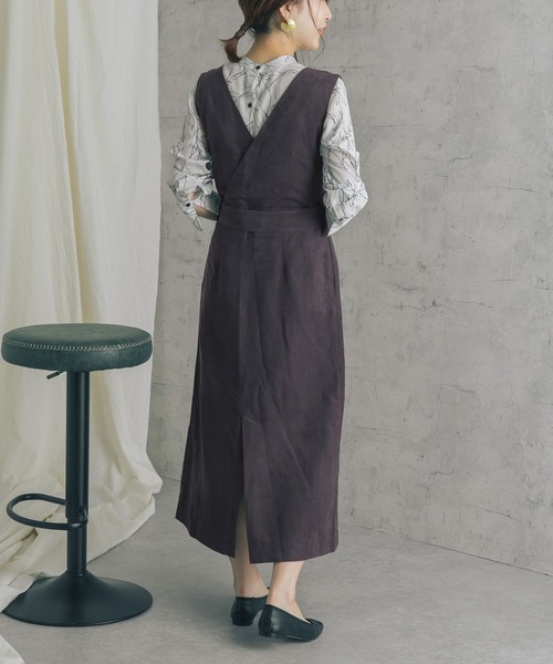 URBAN RESEARCH ROSSO（アーバンリサーチロッソ）の「Vネックストレートワンピース（ワンピース・レディース・チャコールグレー/グリーン/モカ・FREE）」の6枚目の写真