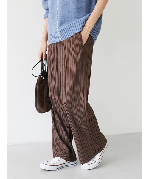 CRAFT STANDARD BOUTIQUE(クラフトスタンダードブティック)の「スエードプリーツパンツ *(その他パンツ・レディース・ブラウン/ブラック・M/L)」の15枚目の写真