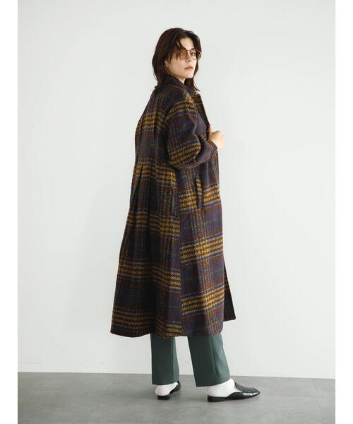 koe（コエ）の「ロング丈チェック柄後ろタックコート（チェスターコート・レディース・ブラウン/サックスブルー・M）」の9枚目の写真