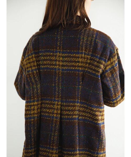 koe（コエ）の「ロング丈チェック柄後ろタックコート（チェスターコート・レディース・ブラウン/サックスブルー・M）」の10枚目の写真