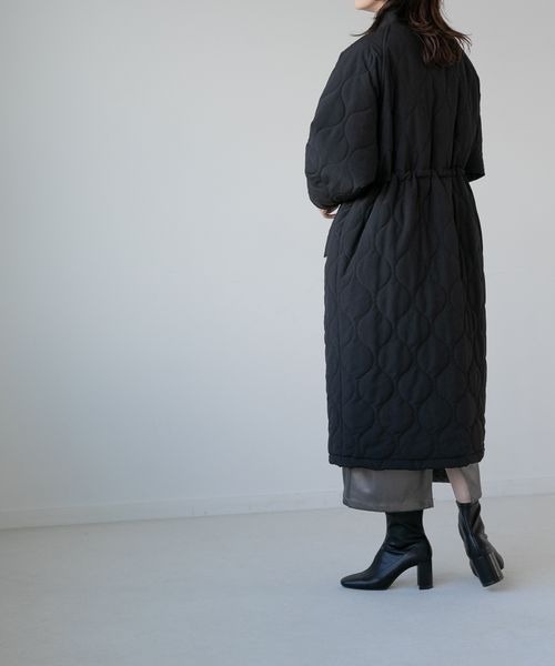 yuw（ユウ）の「キルティングコート　257081（ナイロンジャケット・レディース・ブラック/グリーン・FREE）」の16枚目の写真