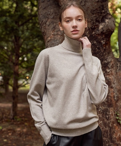 deBURN（デバーン）の「【deBURN 】パインカシミアタートルネックニット / pine cashmere turtle_KN（ニット/セーター・レディース・パープル/ライトブラウン/カーキ/ブルー/アイボリー/レンガ/ブラック・FREE）」の13枚目の写真