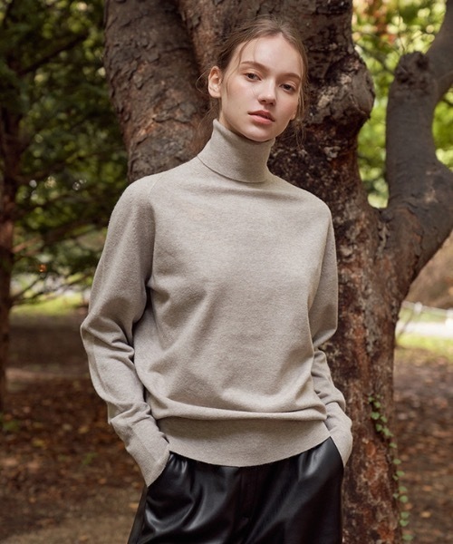 deBURN（デバーン）の「【deBURN 】パインカシミアタートルネックニット / pine cashmere turtle_KN（ニット/セーター・レディース・パープル/ライトブラウン/カーキ/ブルー/アイボリー/レンガ/ブラック・FREE）」の11枚目の写真