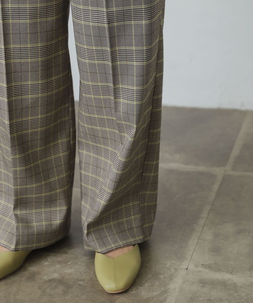 SENSE OF PLACE by URBAN RESEARCH（センスオブプレイスバイアーバンリサーチ）の「『XS・TALL展開あり』チェックハイウエストワイドパンツ（その他パンツ・レディース・チェック・X-SMALL/MEDIUM/TALL/SMALL）」の2枚目の写真