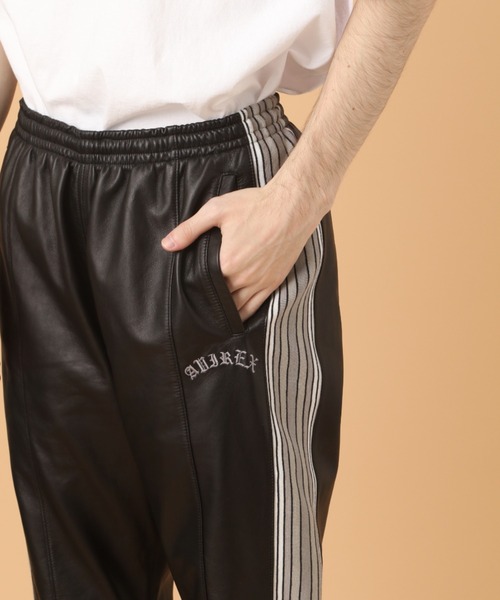 AVIREX（アヴィレックス）の「レザー トラック スーツ セットアップ / LEATHER TRACK SUIT SETUP / アヴィレックス / AVIREX（その他アウター・メンズ・ブラック・MEDIUM/LARGE/X-LARGE/XX-LARGE）」の15枚目の写真