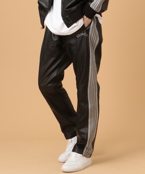 AVIREX（アヴィレックス）の「レザー トラック スーツ セットアップ / LEATHER TRACK SUIT SETUP / アヴィレックス / AVIREX（その他アウター・メンズ・ブラック・MEDIUM/LARGE/X-LARGE/XX-LARGE）」の11枚目の写真