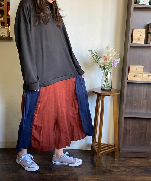 Loco Ocean(ロコオーシャン)の「バイカラー パーカー×切り替えプリーツスカート ドッキングワンピース(ワンピース・レディース・ブラック/ベージュ・FREE)」の19枚目の写真