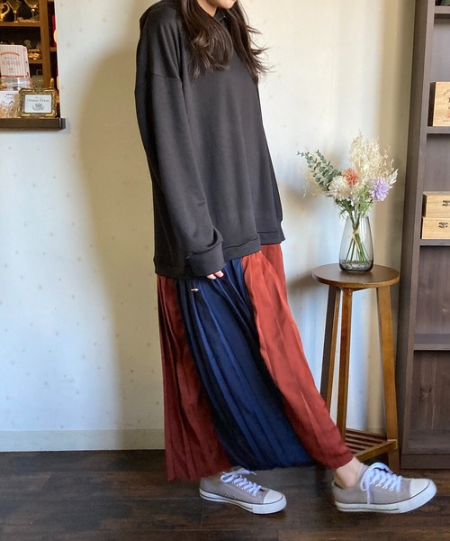 Loco Ocean(ロコオーシャン)の「バイカラー パーカー×切り替えプリーツスカート ドッキングワンピース(ワンピース・レディース・ブラック/ベージュ・FREE)」の21枚目の写真