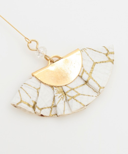 カヤ(カヤ)の「【カヤ】和紙寄せイヤリング(イヤリング・レディース・ネイビー/ホワイト/レッド・FREE)」の7枚目の写真