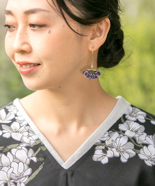 カヤ(カヤ)の「【カヤ】和紙寄せイヤリング(イヤリング・レディース・ネイビー/ホワイト/レッド・FREE)」の12枚目の写真