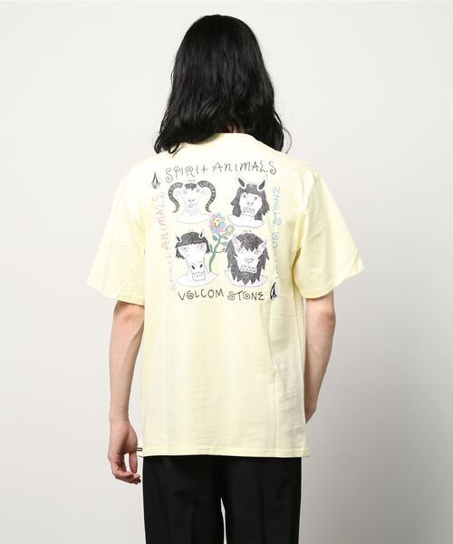 VOLCOM（ボルコム）の「VOLCOM/ボルコム ルーズフィット バックプリントTシャツ  URF VITALS ANIMAL SHORT SLEEVE TEE AF022208（Tシャツ/カットソー・メンズ・イエロー/ブラック・XL/M/L）」の4枚目の写真