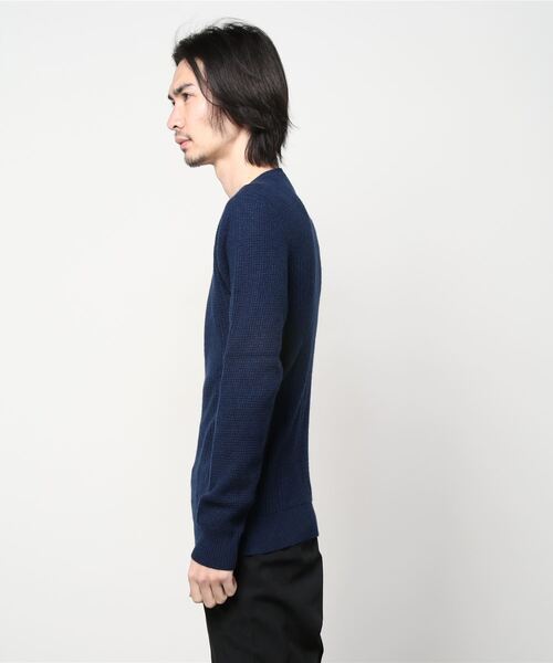 1 piu 1 uguale 3(ウノピゥウノウグァーレトレ)の「waffle Knit(ニット/セーター・メンズ・ブラック/グレー/ネイビー・Ⅲ/Ⅳ/Ⅴ/Ⅵ)」の22枚目の写真