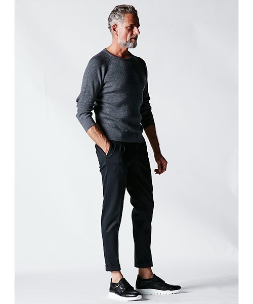 1 piu 1 uguale 3(ウノピゥウノウグァーレトレ)の「waffle Knit(ニット/セーター・メンズ・ブラック/グレー/ネイビー・Ⅲ/Ⅳ/Ⅴ/Ⅵ)」の4枚目の写真