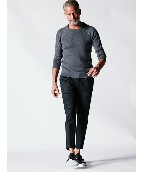 1 piu 1 uguale 3(ウノピゥウノウグァーレトレ)の「waffle Knit(ニット/セーター・メンズ・ブラック/グレー/ネイビー・Ⅲ/Ⅳ/Ⅴ/Ⅵ)」の5枚目の写真