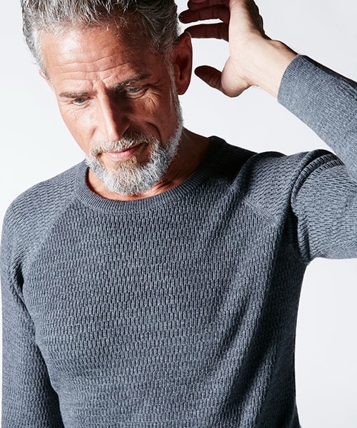 1 piu 1 uguale 3(ウノピゥウノウグァーレトレ)の「waffle Knit(ニット/セーター・メンズ・ブラック/グレー/ネイビー・Ⅲ/Ⅳ/Ⅴ/Ⅵ)」の8枚目の写真