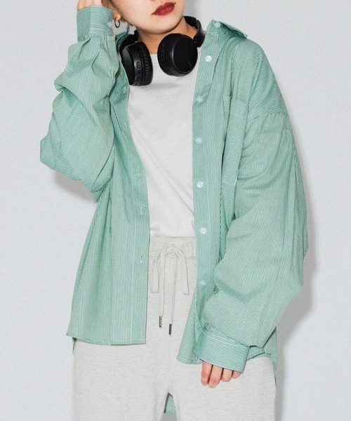 kutir(クティール)の「春カラーストライプビッグシャツ(シャツ/ブラウス・レディース・サックスブルー/グリーン/ピンク/イエロー・FREE)」の2枚目の写真