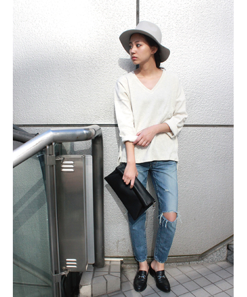 MOUSSY（マウジー）の「Double Cloth V/N Loose TOPS（Tシャツ/カットソー・レディース・トップグレー/ブラック/ライトブルー/オフホワイト・FREE）」の2枚目の写真