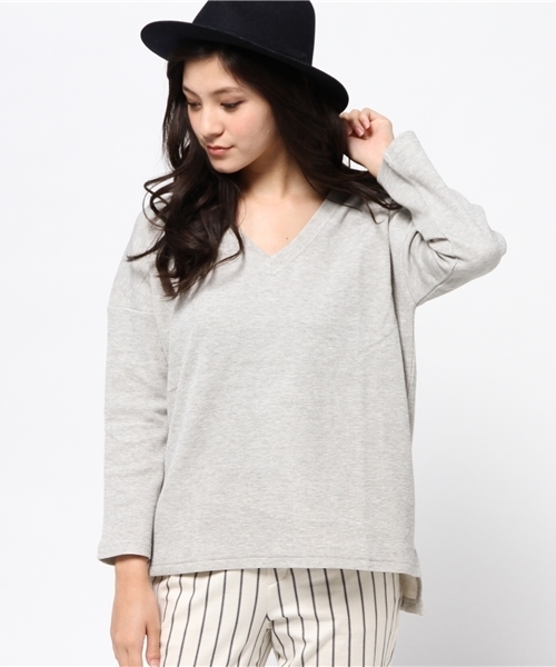 MOUSSY（マウジー）の「Double Cloth V/N Loose TOPS（Tシャツ/カットソー・レディース・トップグレー/ブラック/ライトブルー/オフホワイト・FREE）」の3枚目の写真