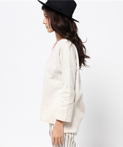 MOUSSY（マウジー）の「Double Cloth V/N Loose TOPS（Tシャツ/カットソー・レディース・トップグレー/ブラック/ライトブルー/オフホワイト・FREE）」の6枚目の写真